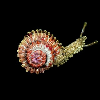 Trovelore Blinking Snail Embellished Pin